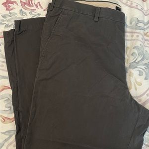 Banana Republic brand new and unworn Aiden Chino pants